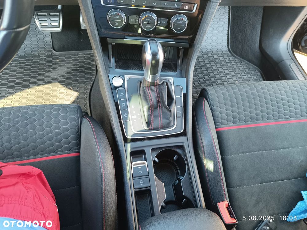 Volkswagen Golf VII 2.0 TSI BMT GTI Performance DSG - 17
