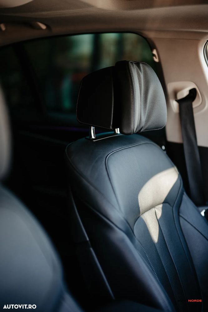 BMW Seria 5 540i xDrive Aut. Luxury Line - 40