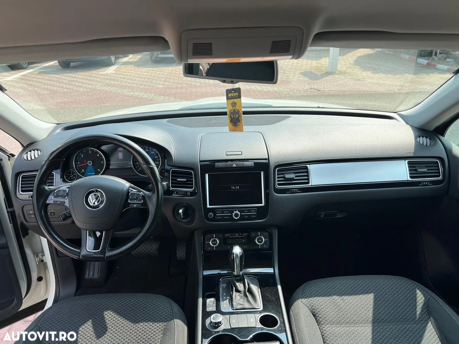 Volkswagen Touareg 3.0 V6 TDI BMT - 10