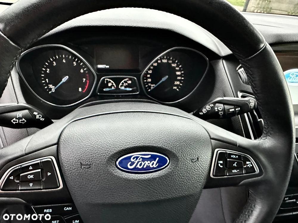 Ford Focus 1.0 EcoBoost Trend - 14