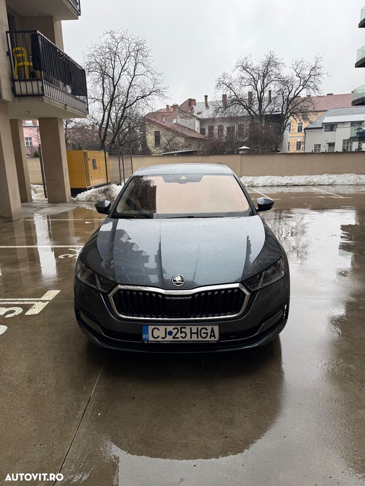 Skoda Octavia 2.0 TDI DSG Style - 1