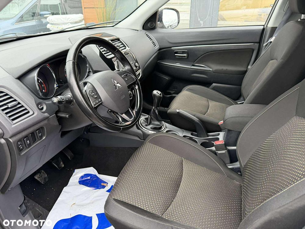 Mitsubishi ASX 1.6 2WD Plus - 21