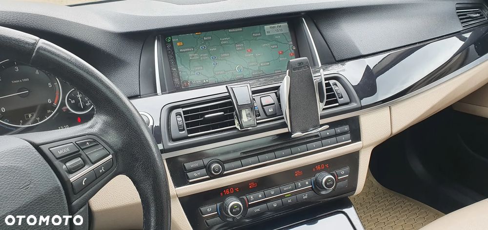 BMW Seria 5 520d xDrive - 3