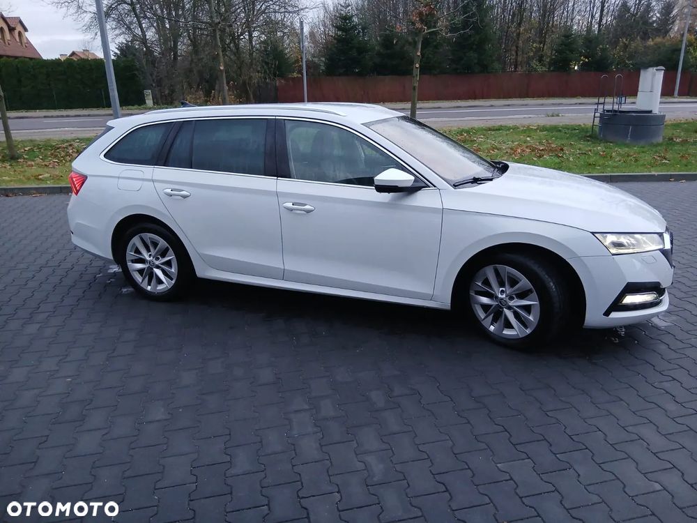Skoda Octavia 2.0 TDI 4x4 Style DSG - 6