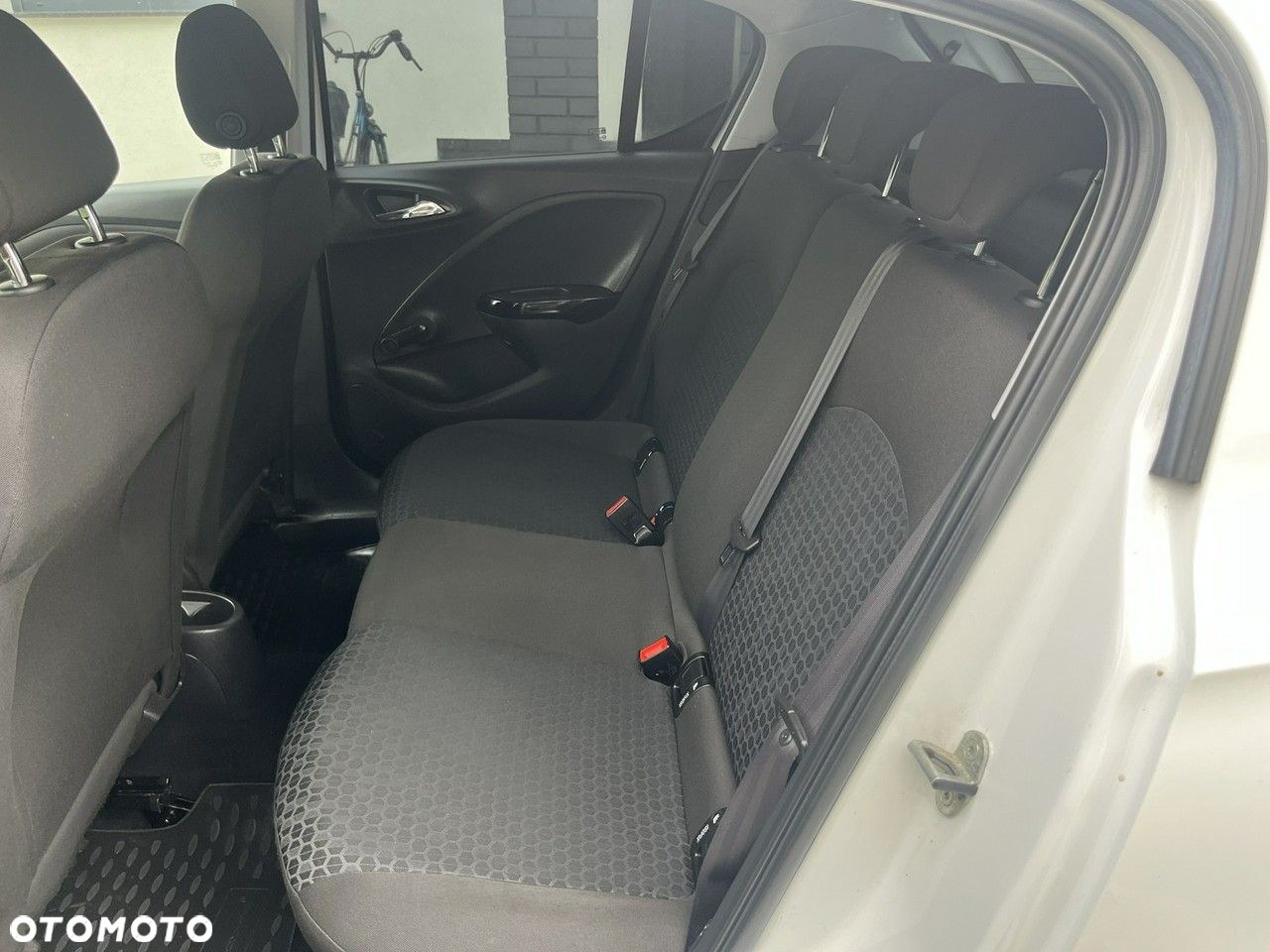 Opel Corsa - 10