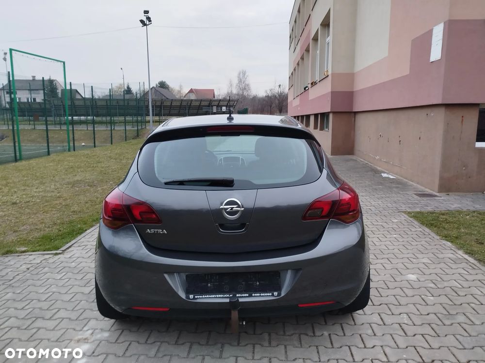 Opel Astra 1.6 Easytronic Cosmo - 10