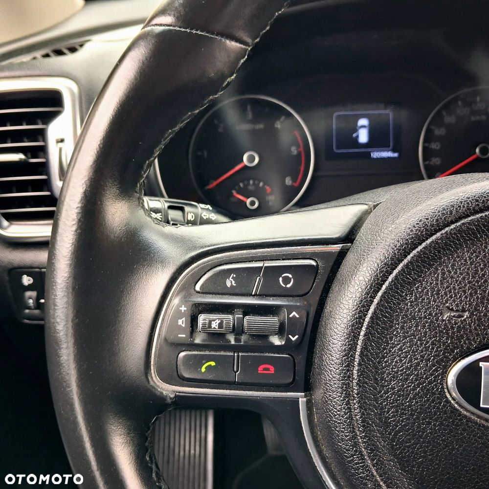 Kia Sportage 1.7 CRDI 2WD Dream-Team Edition - 25