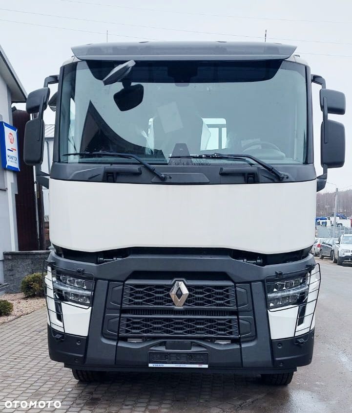 Renault C 440 6x2 - 8