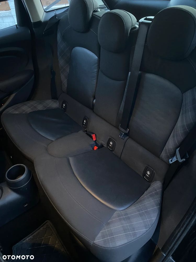 MINI Cooper Essential Trim - 23