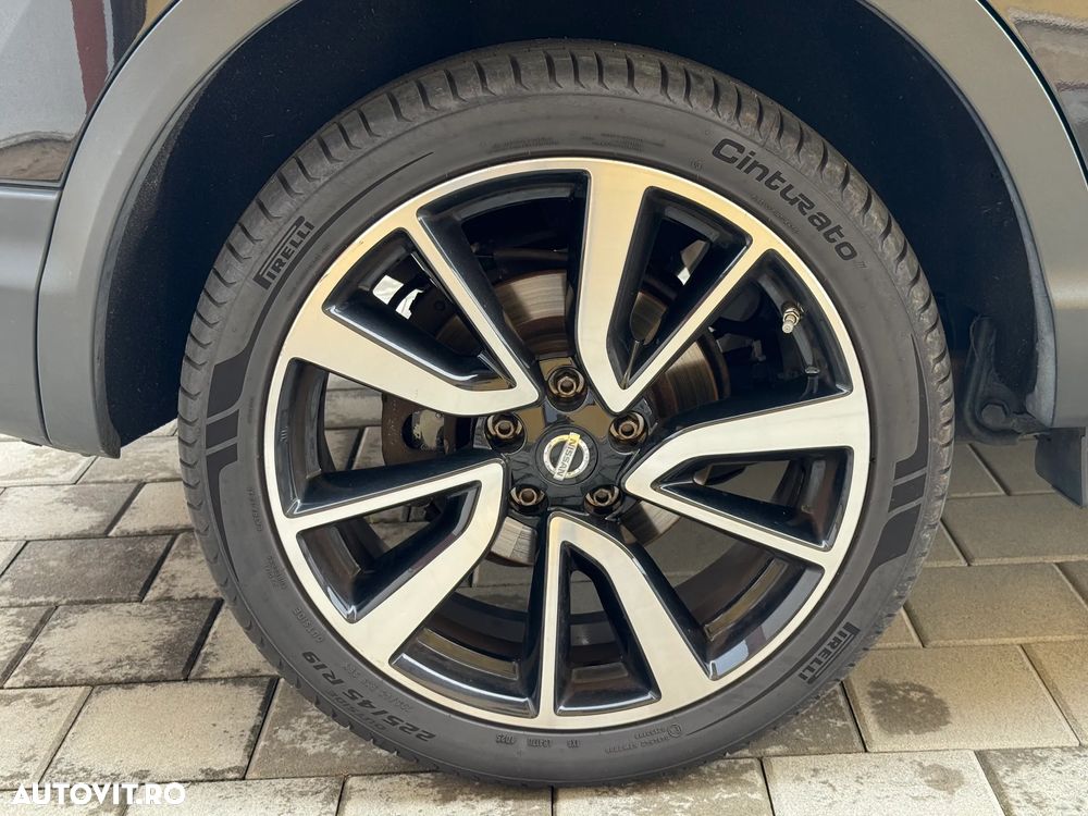 Nissan Qashqai 1.6 DCI Xtronic TEKNA - 26