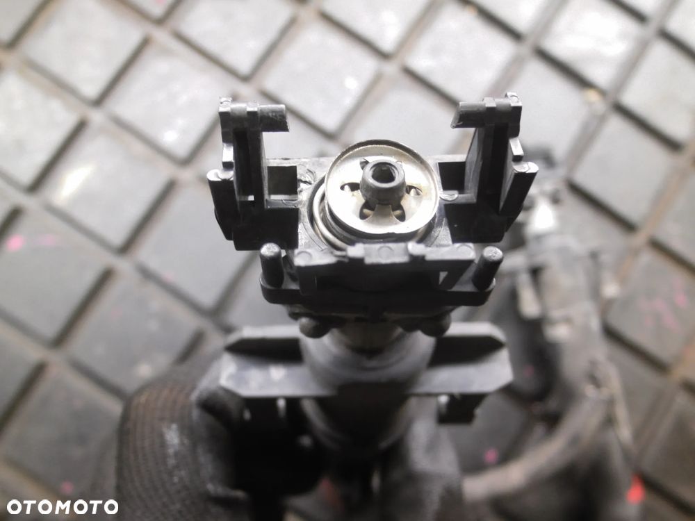 SPRYSKIWACZ LAMPY PRZÓD PEUGEOT 607 PRAWY LEWY - 2