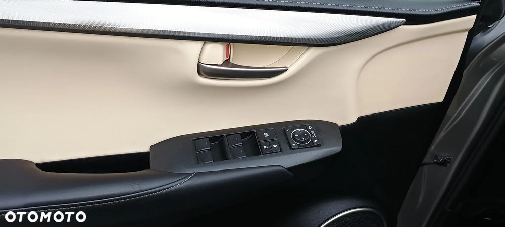 Lexus NX 200t Elegance AWD - 24