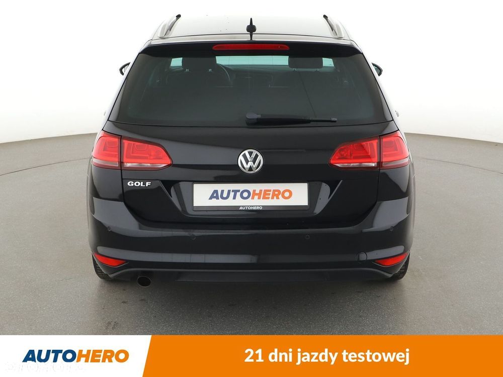 Volkswagen Golf - 5