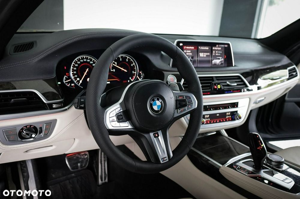 BMW Seria 7 - 18