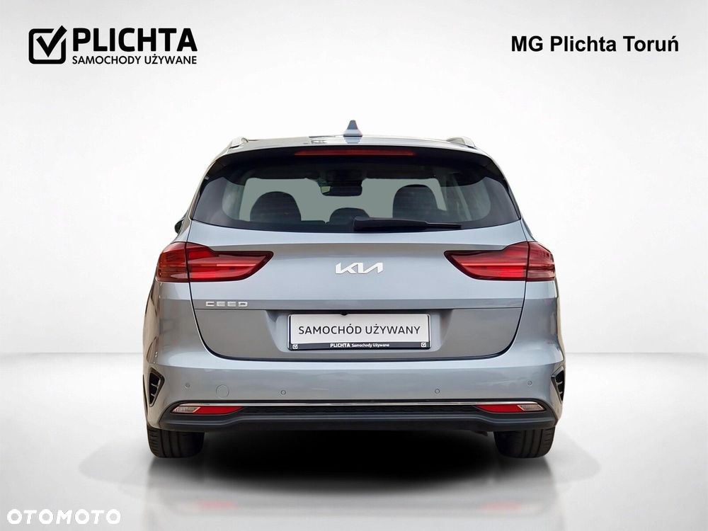 Kia Ceed - 8