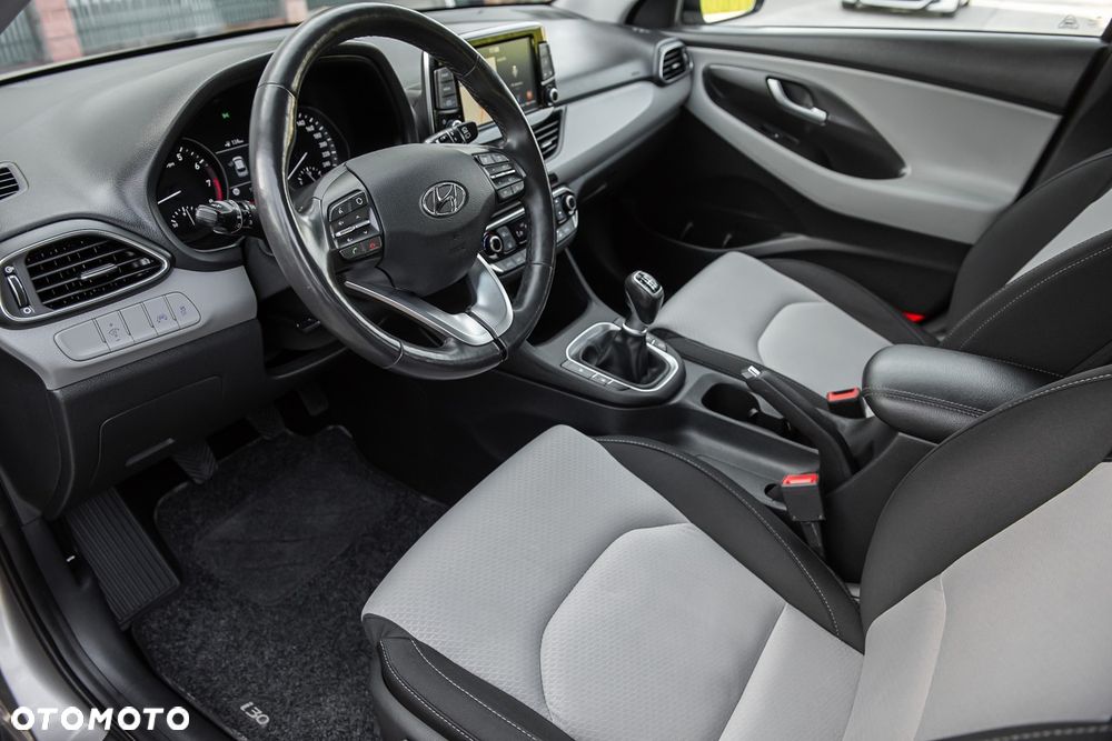 Hyundai i30 1.4 T-GDI Premiere Luxury - 15