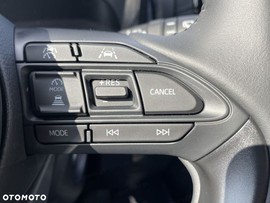 Toyota Yaris Hybrid 1.5 Selection Style - 8