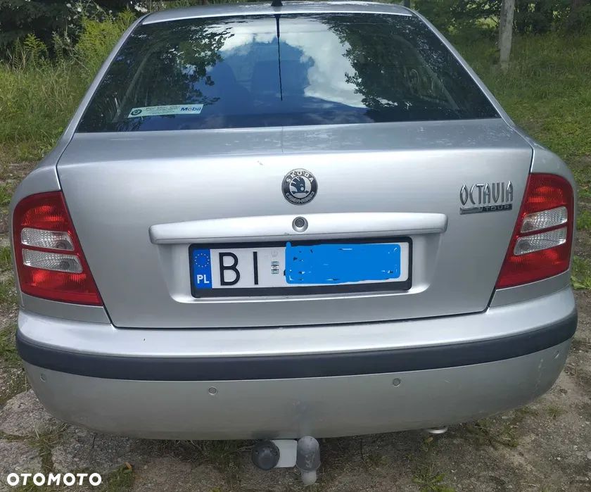 Skoda Octavia 1.6 Tour - 6
