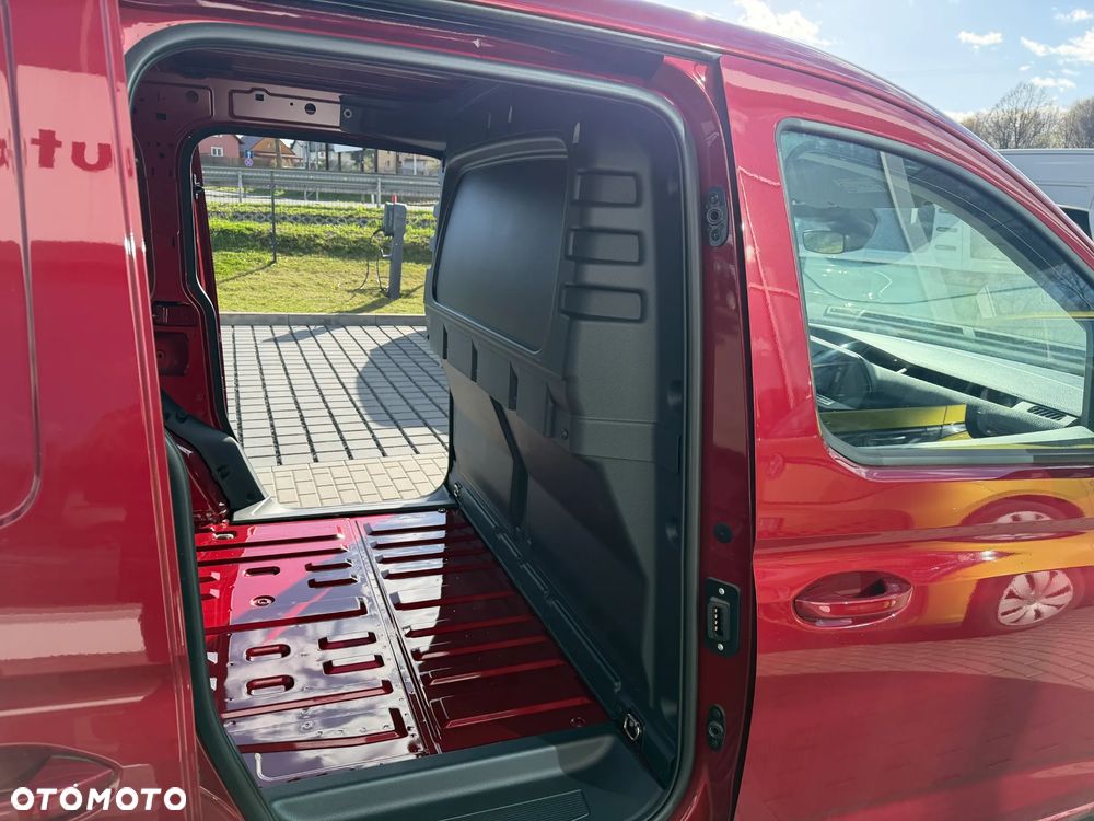 Volkswagen Caddy Cargo - 15