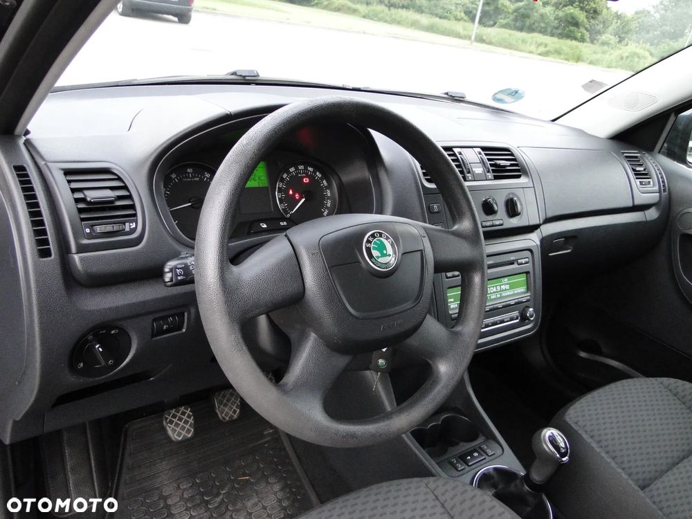 Skoda Fabia - 10