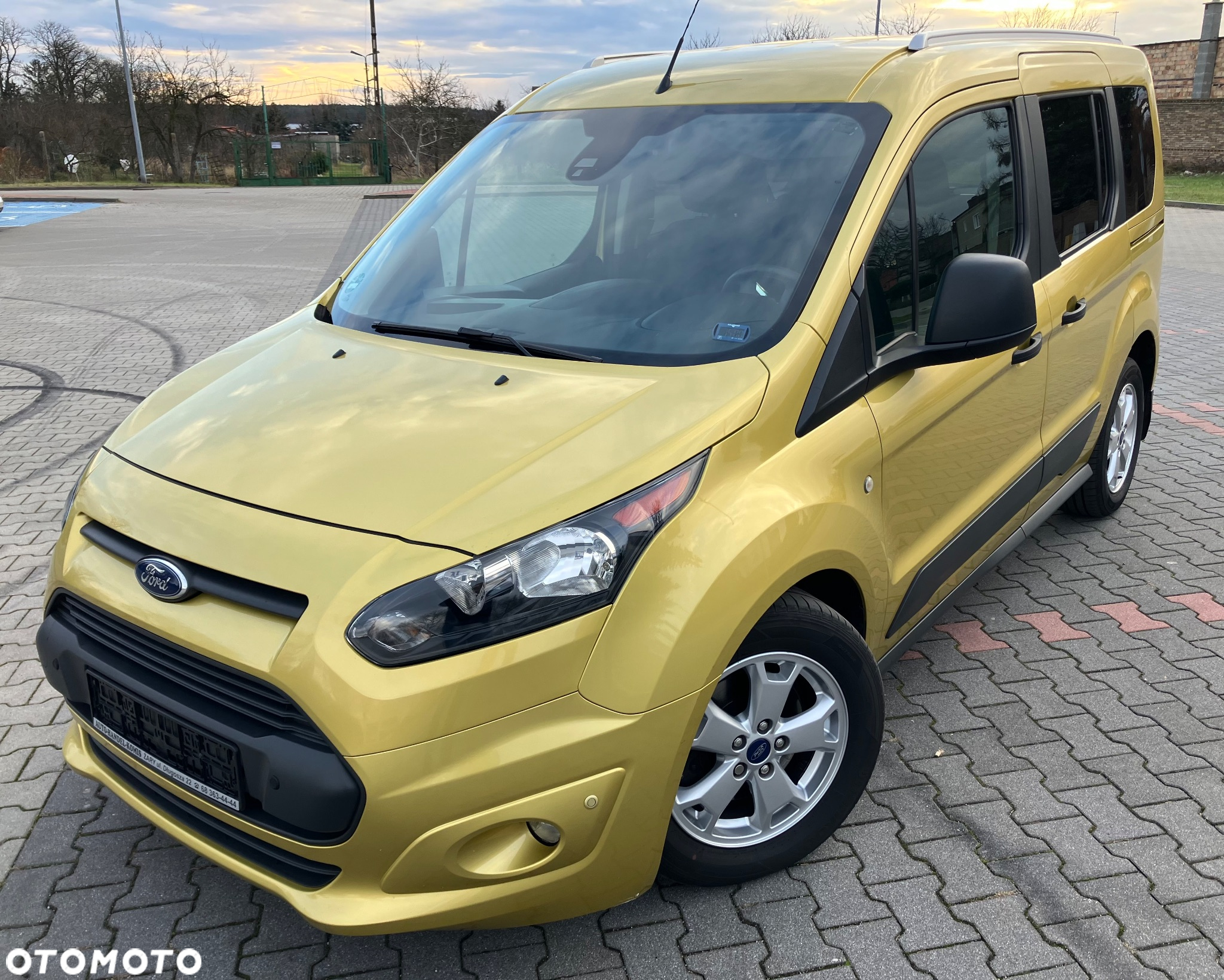 Ford Tourneo Connect 1.5 EcoBlue Start-Stop Trend - 3