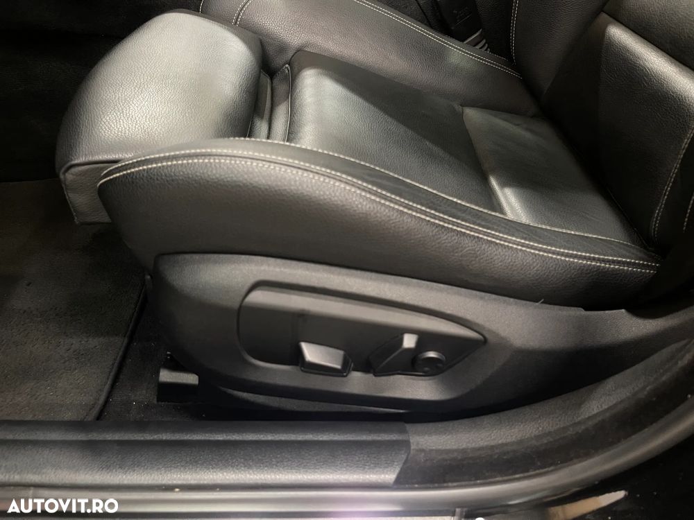 BMW Seria 5 525d Aut. Luxury Line - 23
