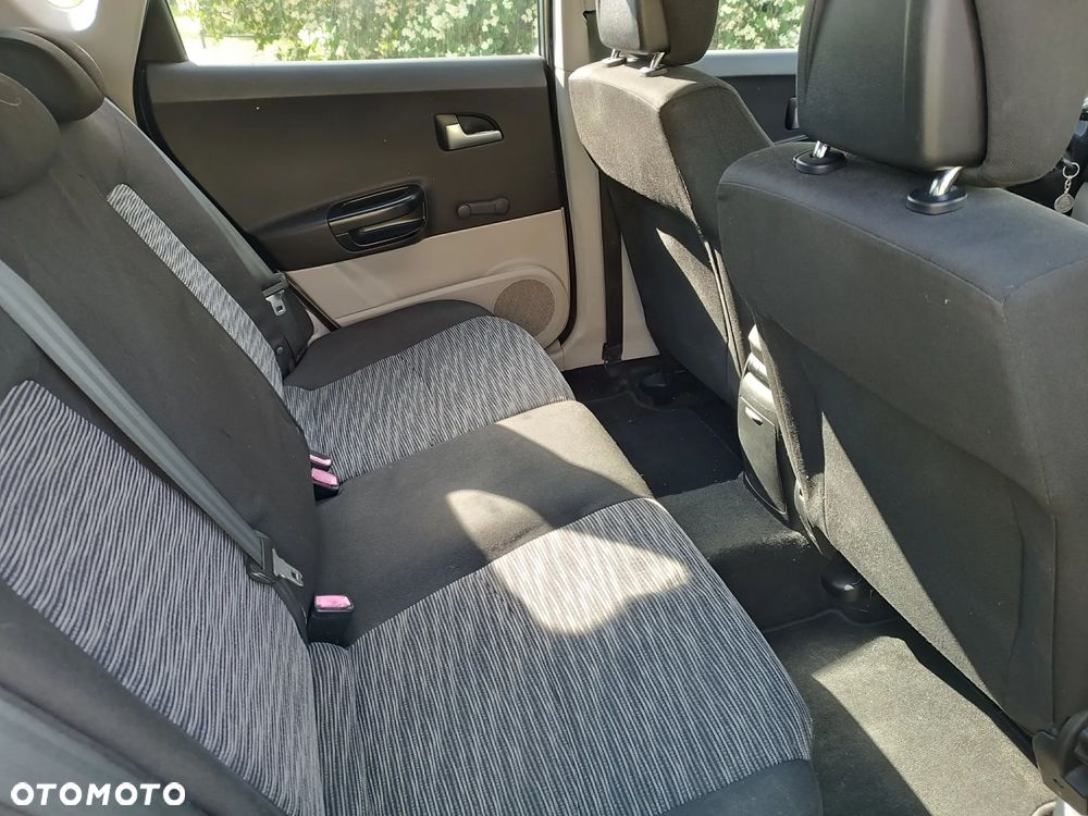 Kia Ceed - 18