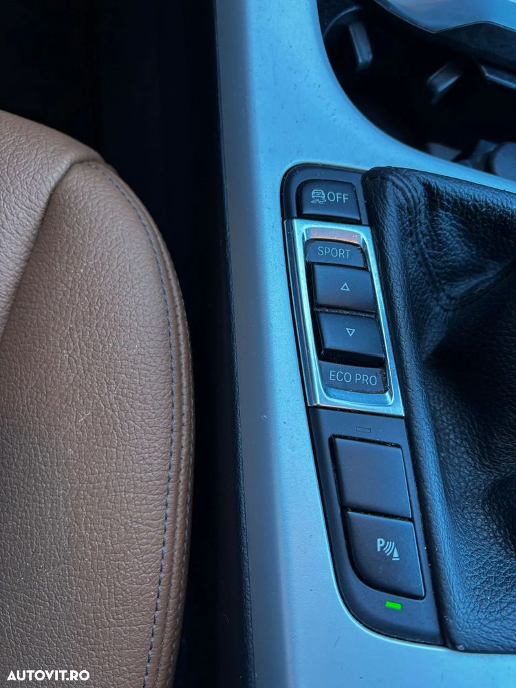 BMW X3 sDrive18d Luxury Line - 15