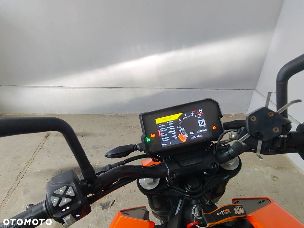 KTM Duke 125 - 14