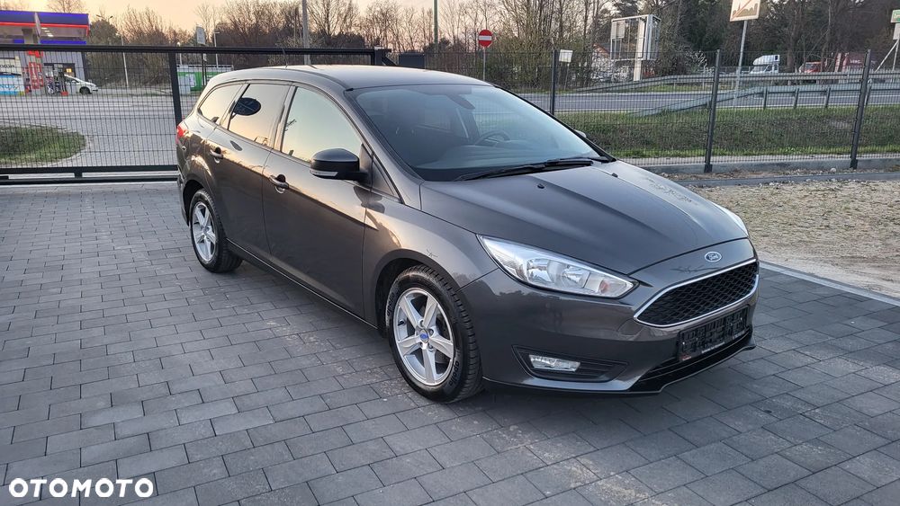 Ford Focus 1.5 TDCi ECOnetic 88g Start-Stopp-System Titanium - 4