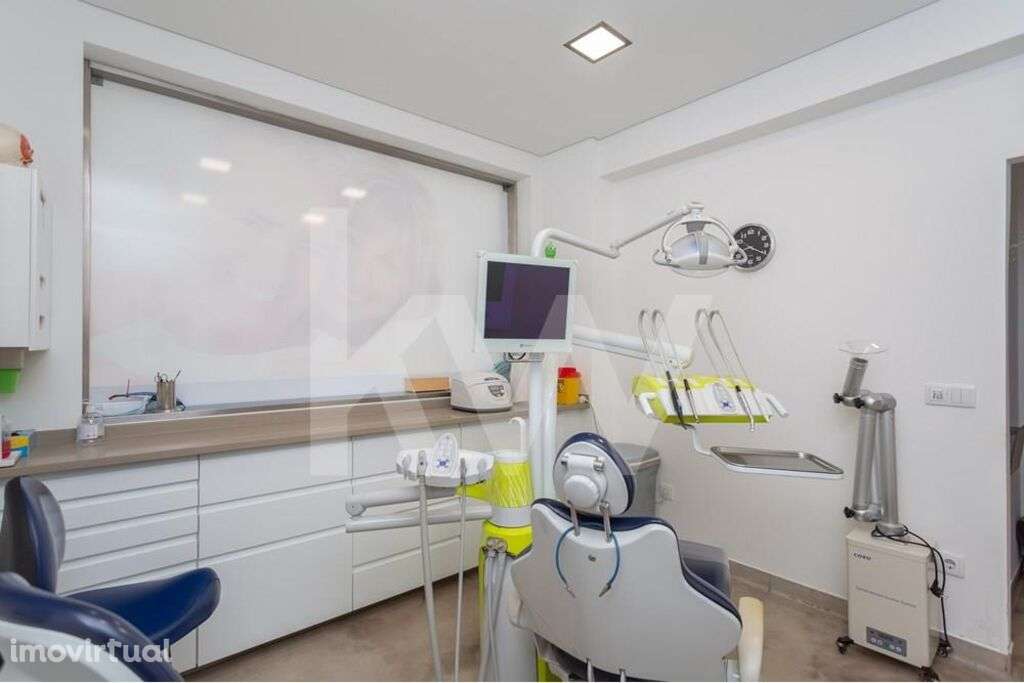 Clinica Dentária Equipada| OEIRAS | Oportunidade Única de Investimento - Grande imagem: 4/28