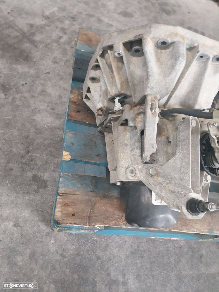 Caixa velocidades Renault Megane 2006 Ref: JR5 108 - 5