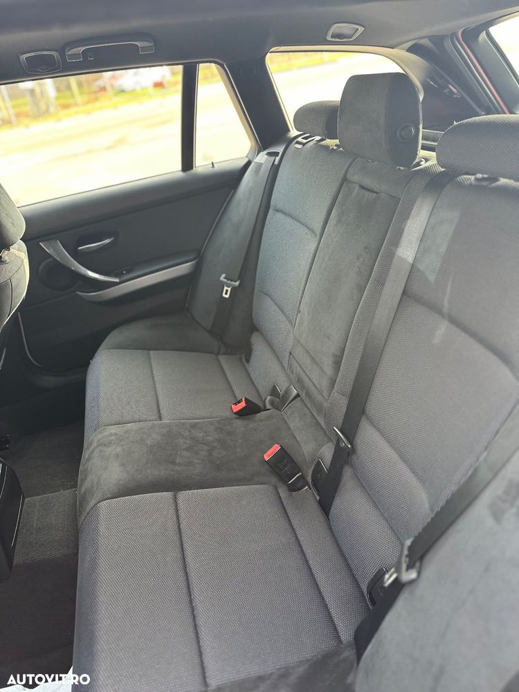 BMW Seria 3 318i Touring Edition Sport - 7