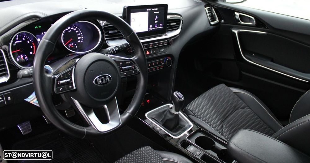 Kia Ceed 1.0 T-GDI Drive - 10