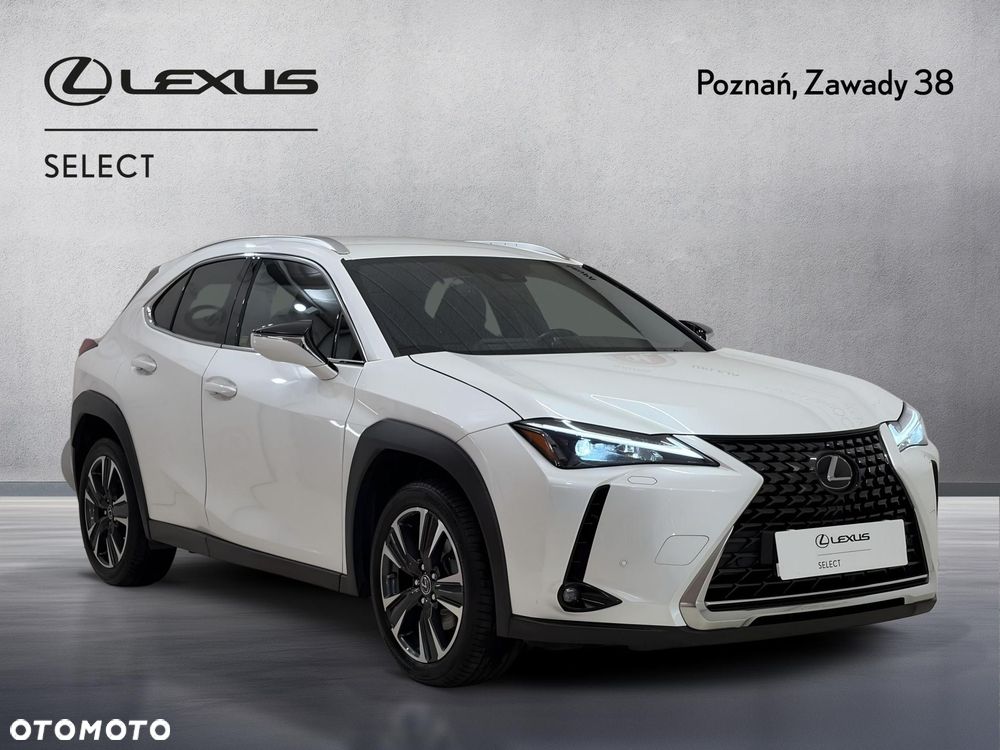 Lexus UX - 8