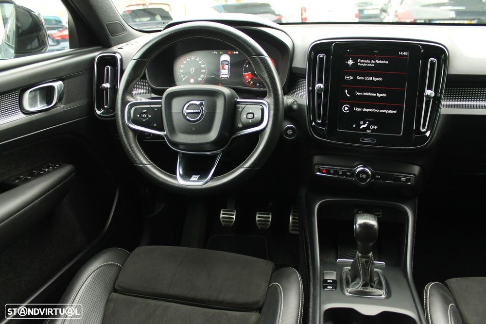 Volvo XC 40 1.5 T3 R-Design Tech Edition - 35