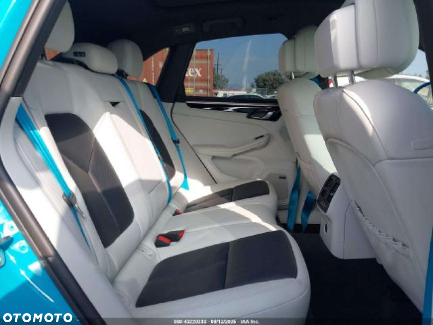 Porsche Macan - 3