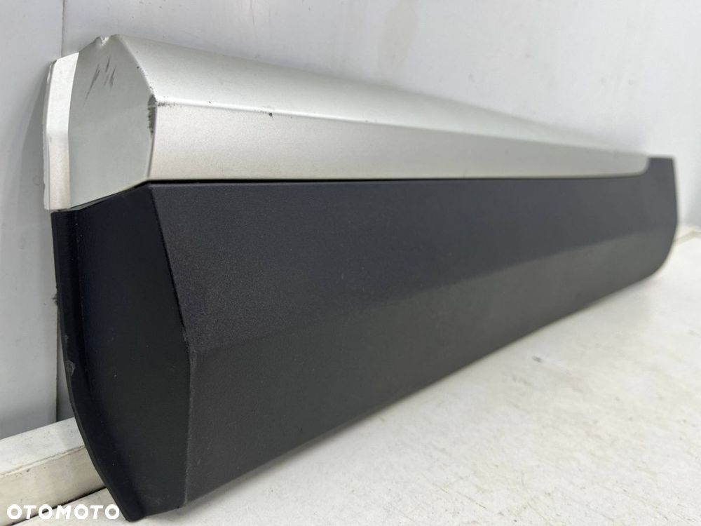 Listwa MG ZS MG VS MG ZS EV 17r.- LEWA TYLNA dolna nakładka drzwi lewy tył p10360770 - 2