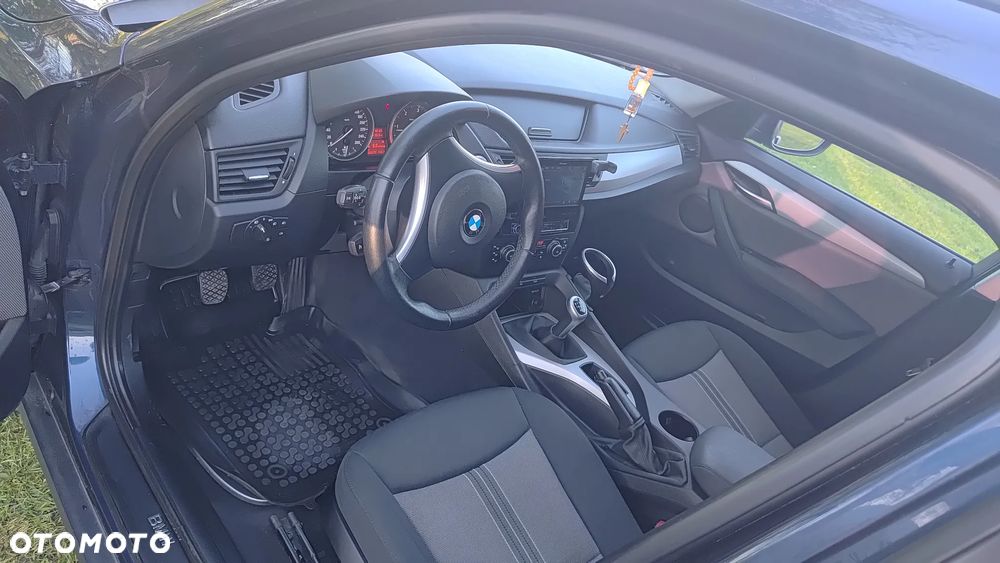BMW X1 sDrive18d Sport Line - 12