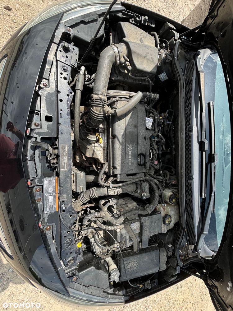 Opel Astra 1.6 T Sport - 15