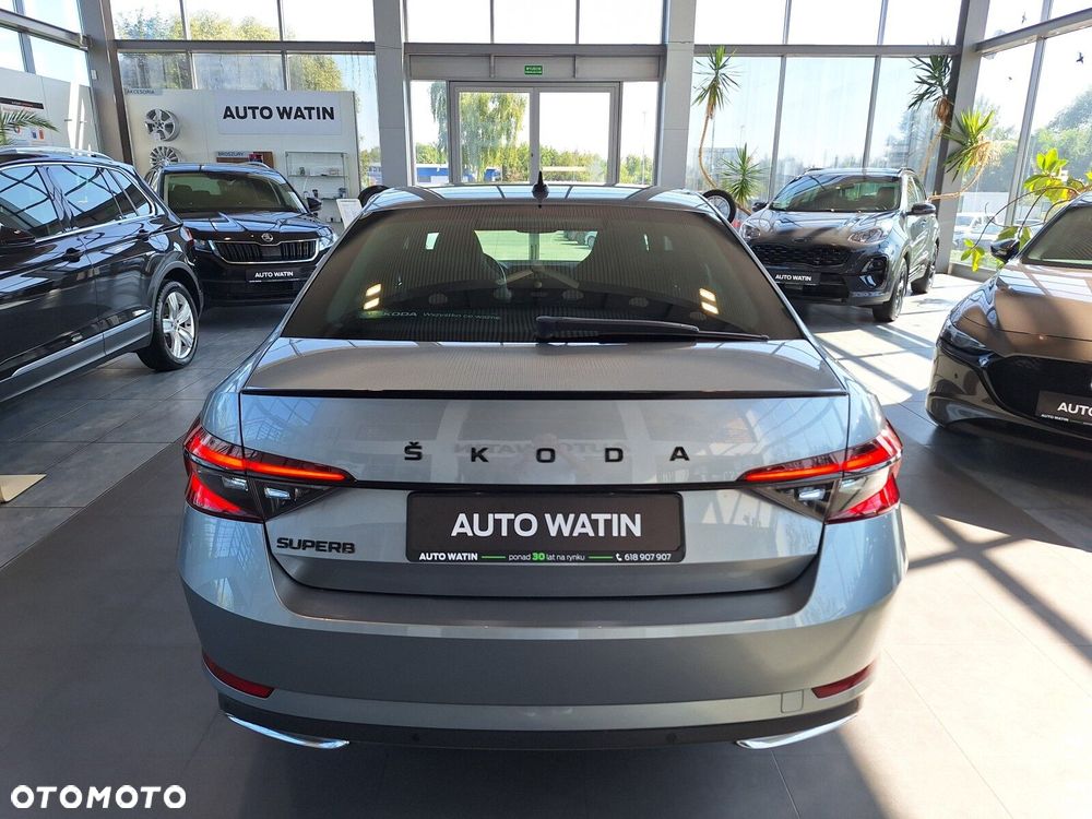 Skoda Superb 2.0 TDI SCR Sportline DSG - 8