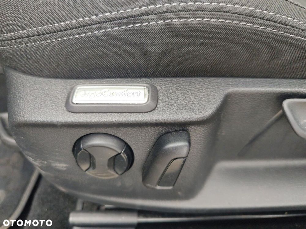 Volkswagen Passat Variant - 11