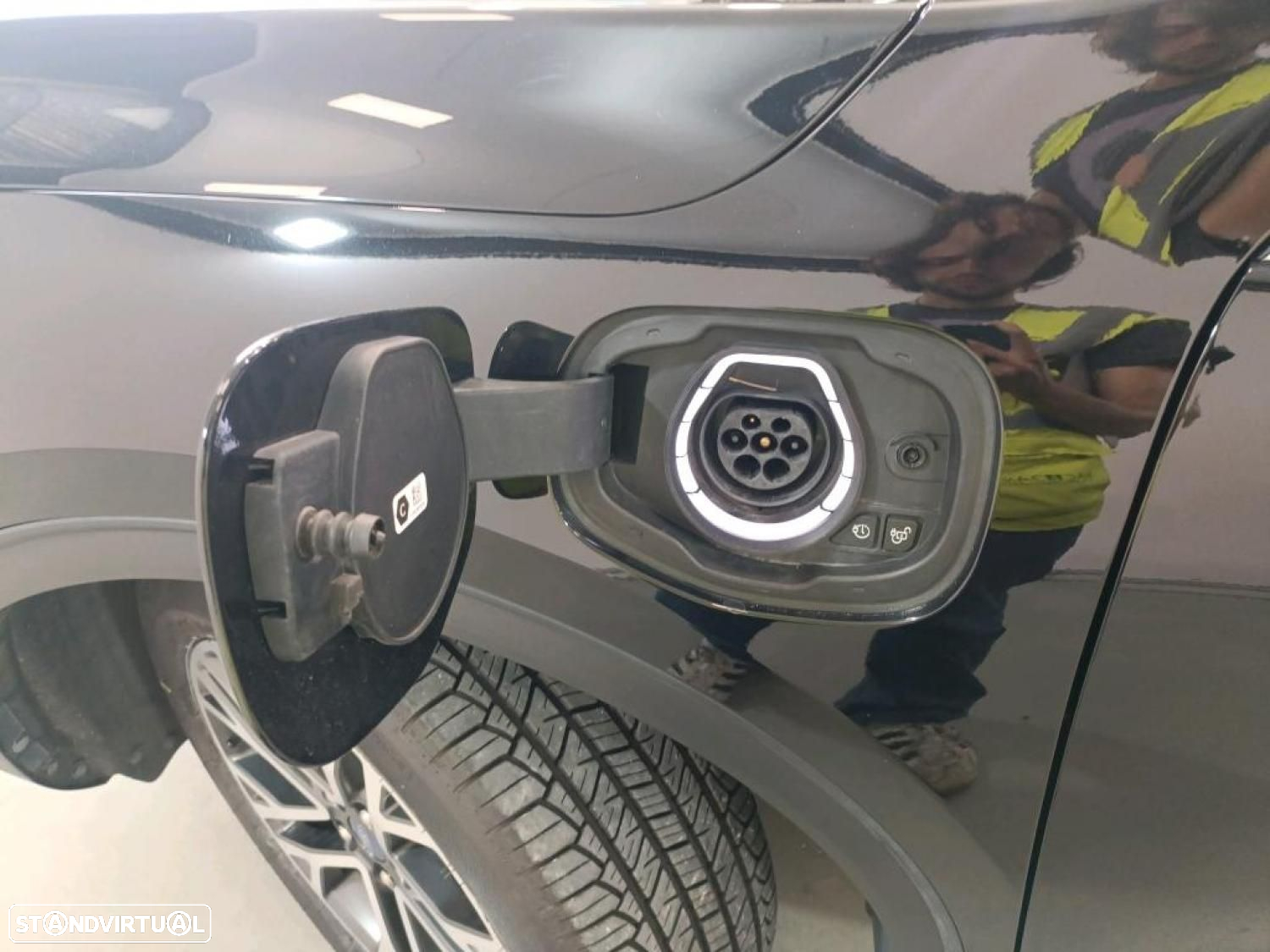Ford Kuga 2.5 PHEV Titanium - 44