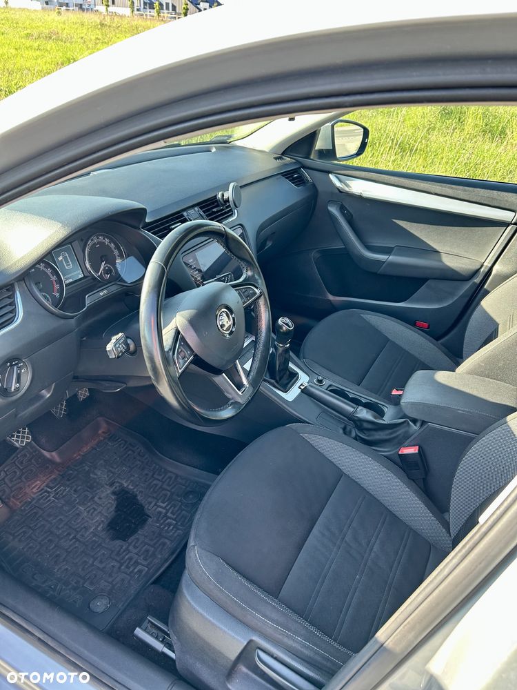 Skoda Octavia 1.6 TDI Ambition - 16