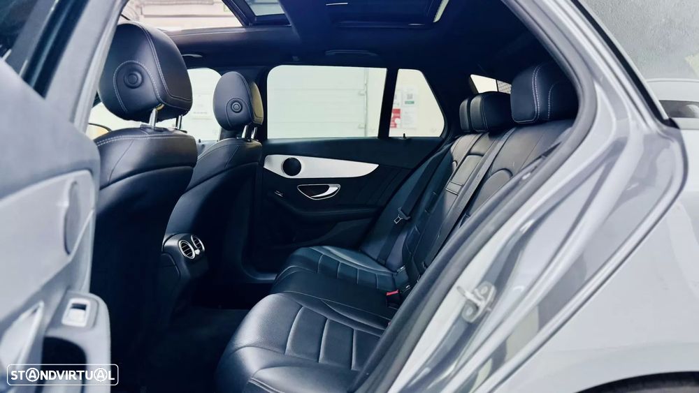 Mercedes-Benz C 300 h AMG Line - 47