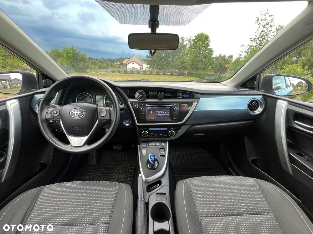 Toyota Auris - 11