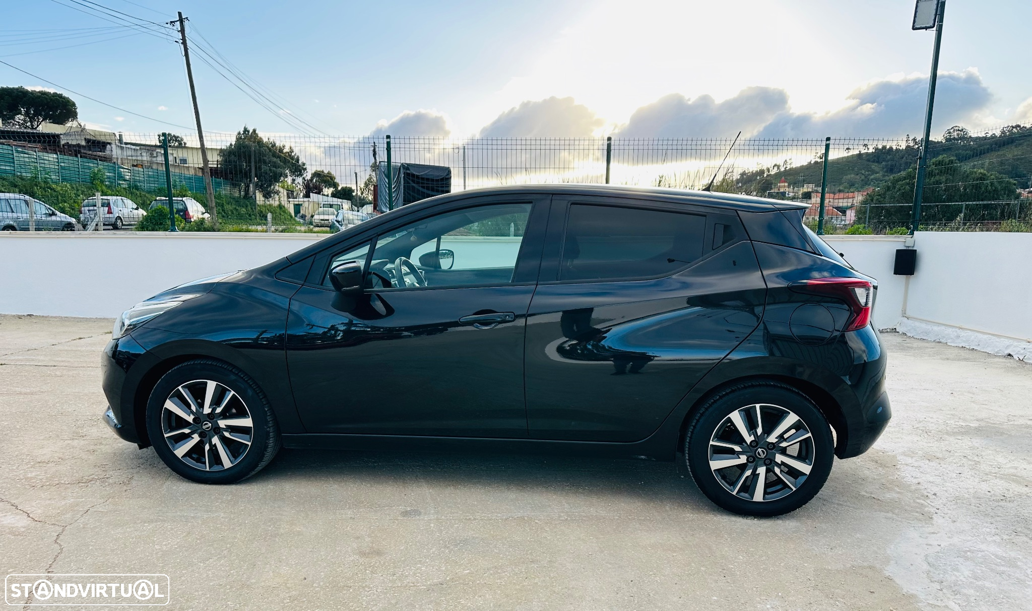 Nissan Micra 1.5 dCi N-Connecta Lifestyle S/S - 12