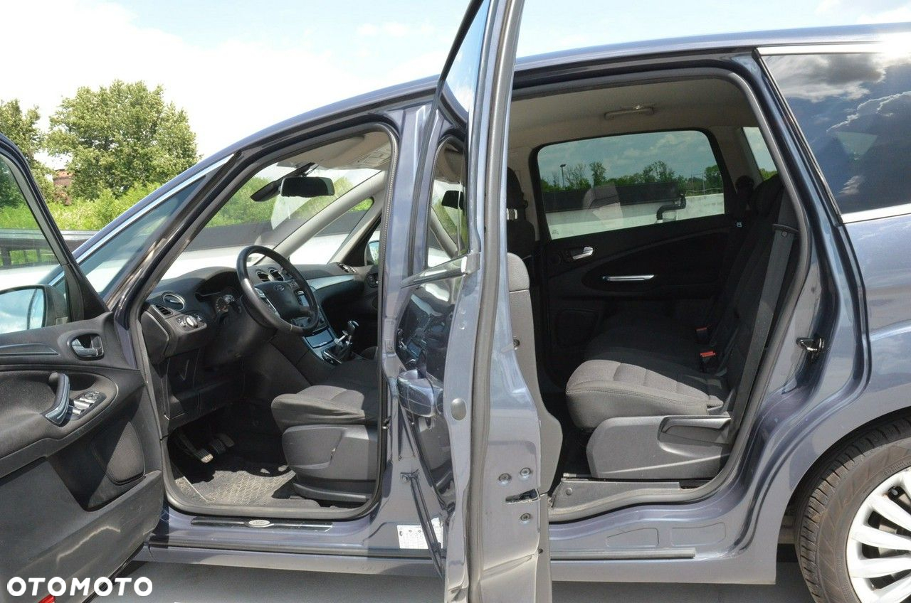 Ford S-Max - 35