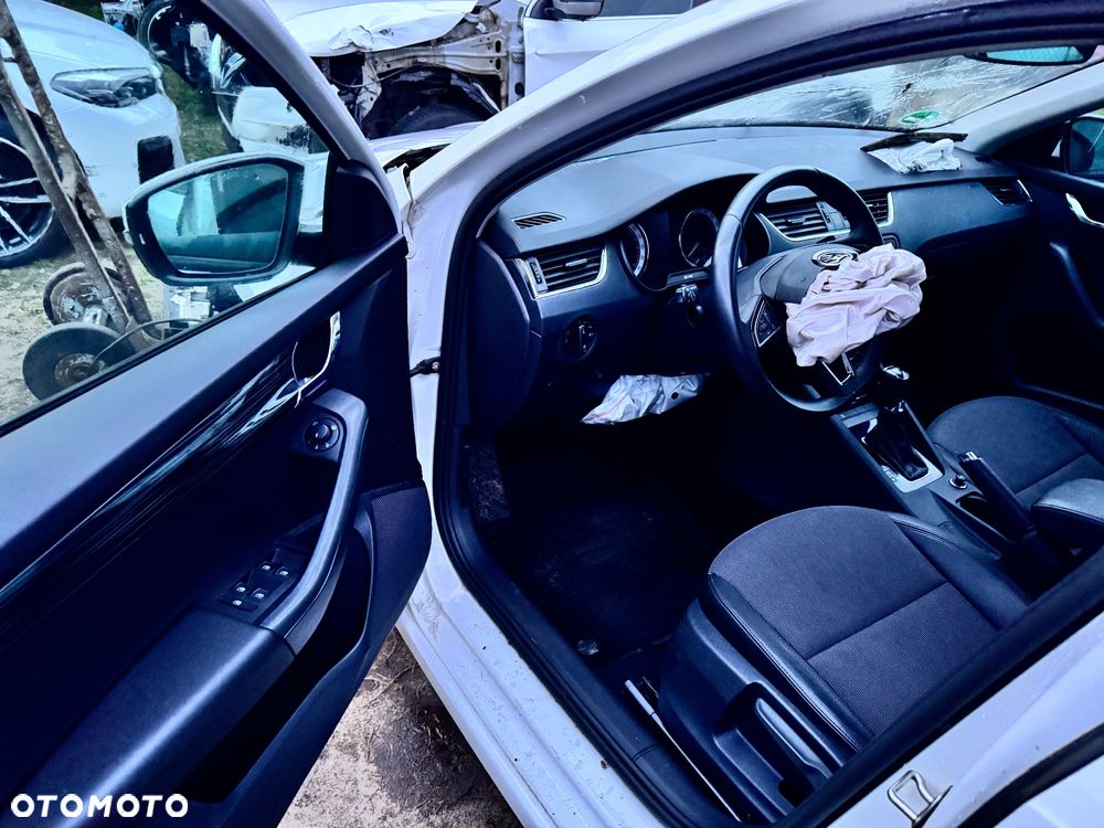 Skoda Octavia 2.0 TDI DSG Tour - 15