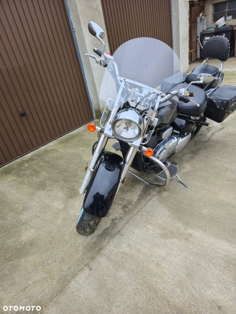 Suzuki VL 800 Volusia - Boulevard C50 - 1